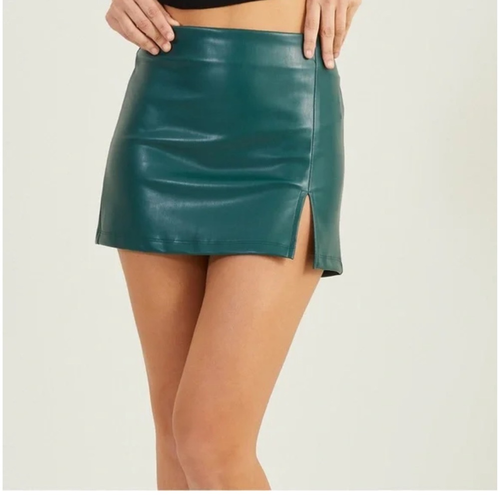 Very sexy dark green, began leather mini skirt